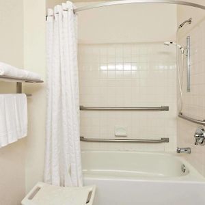 Queen Room Disability Access